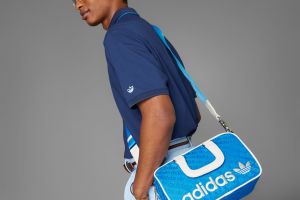 Originals_Golf_Round_Bag_Blue_JD6636_HM3_hover.jpg